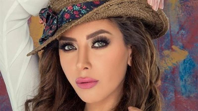 الفنانة هبة عبد العزيز