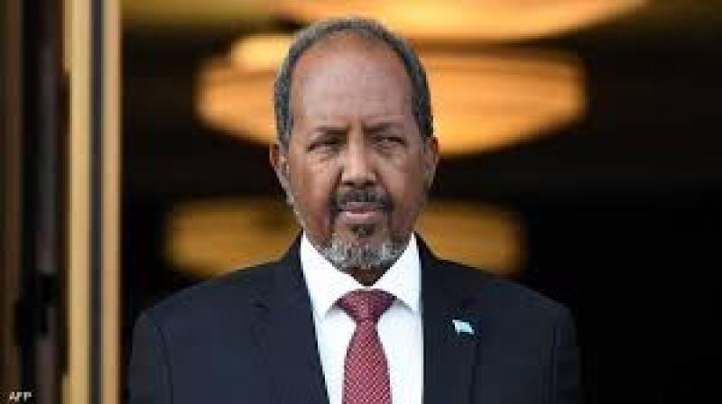 بيان مهم من الرئيس الصومالي بعد العثور على مخبأ أسلحة والقضاء على 80 إرهابيا