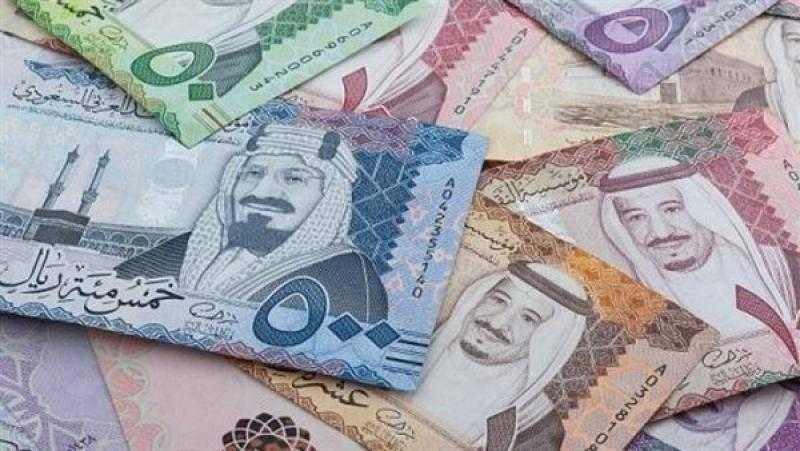 استمرار ارتفاع سعر الدينار الكويتي أمام الجنيه لليوم الثاني